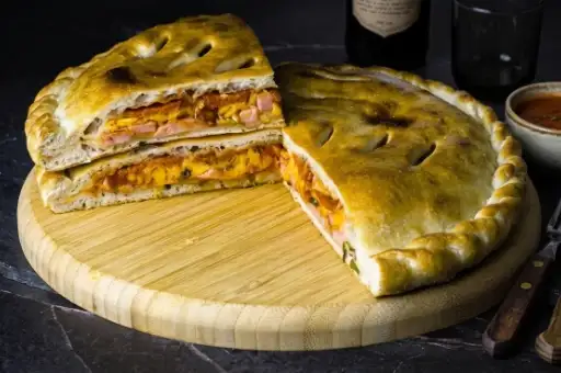 -20% Пирог с пепперони и сырами