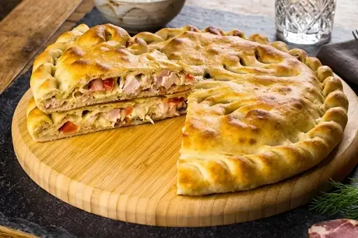 -20% Пирог с беконом и курицей 24,8 руб вместо 31 руб